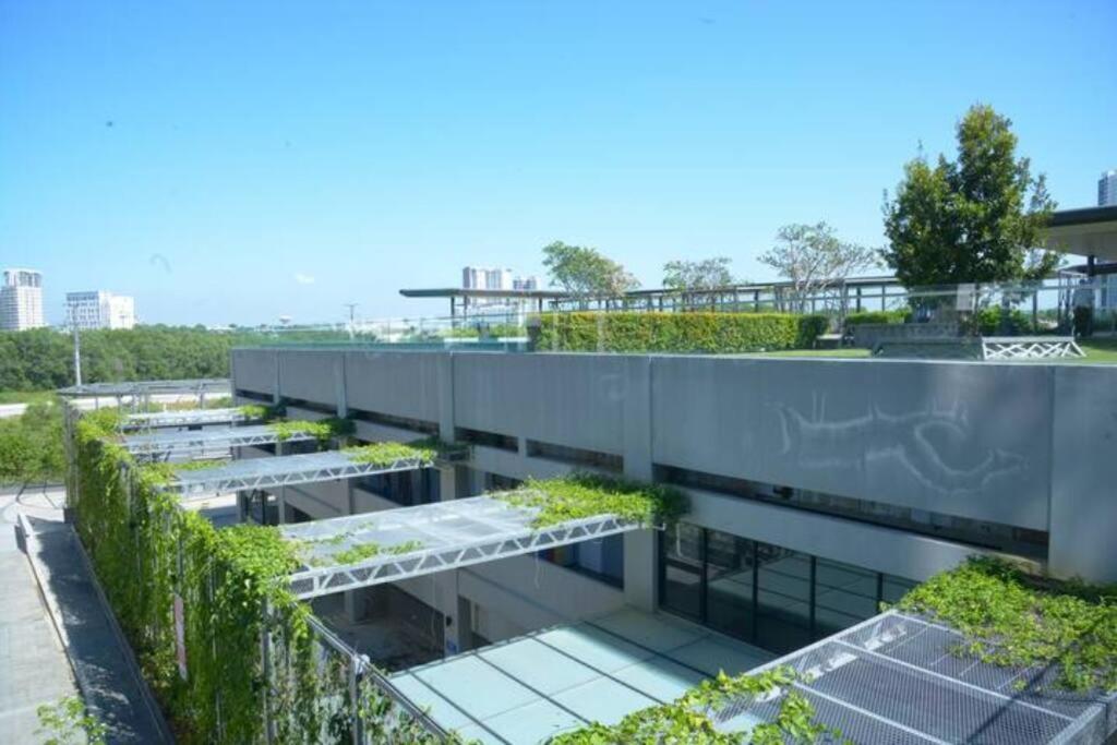 Kb1207-cyberjaya-netflix-wifi- Parking-pool, 1009 Cyberjaya