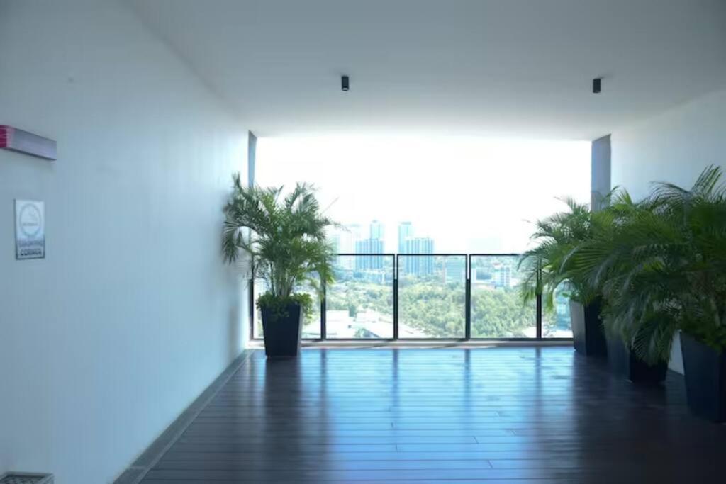 Apartment Kb1207-cyberjaya-netflix-wifi- Parking-pool, 1009 *