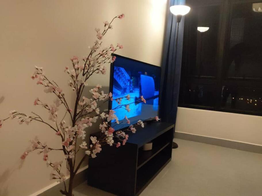 Kb1207-cyberjaya-netflix-wifi- Parking-pool, 1009