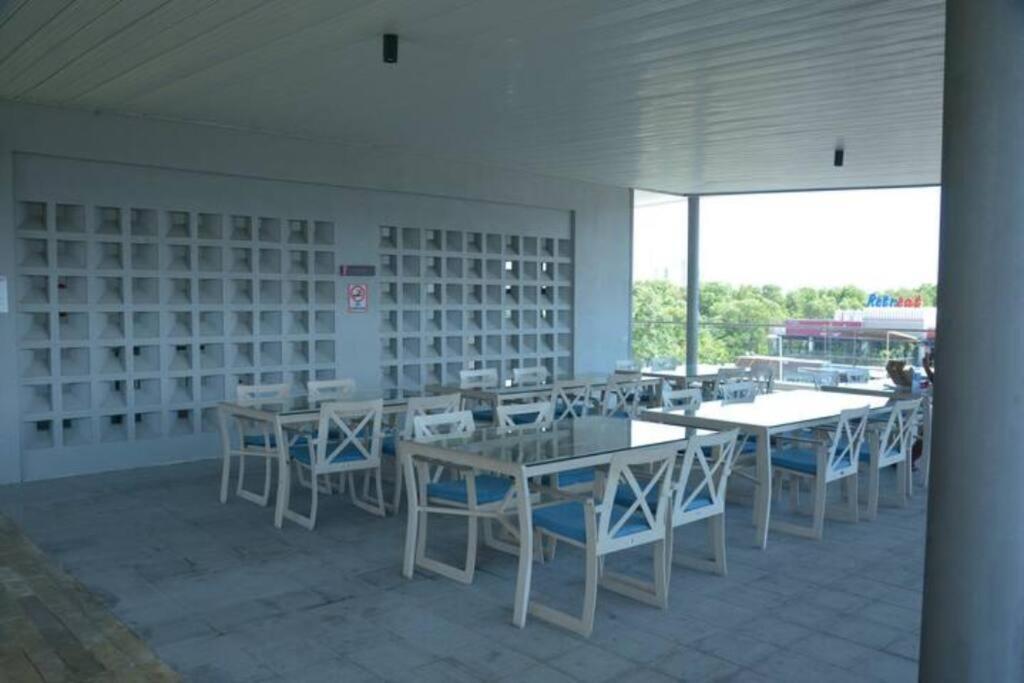 Kb1207-cyberjaya-netflix-wifi- Parking-pool, 1009 Apartment Cyberjaya