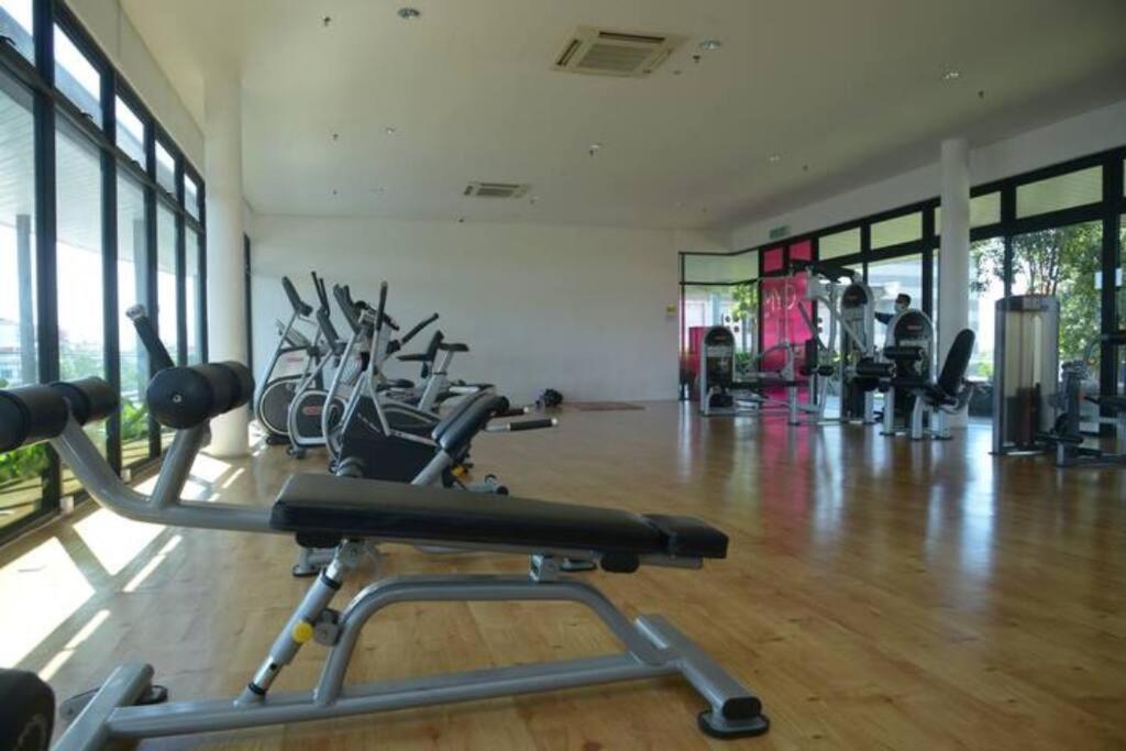Kb1207-cyberjaya-netflix-wifi- Parking-pool, 1009 * Cyberjaya